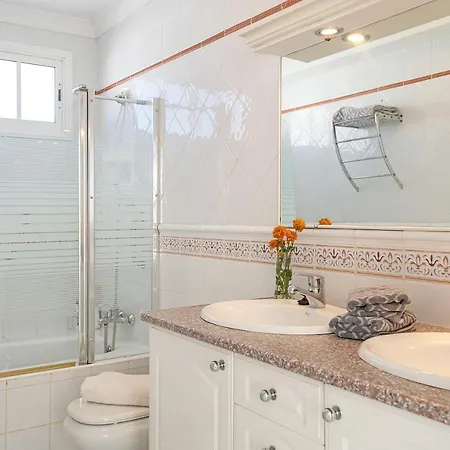 Sheila Villa Puerto del Carmen